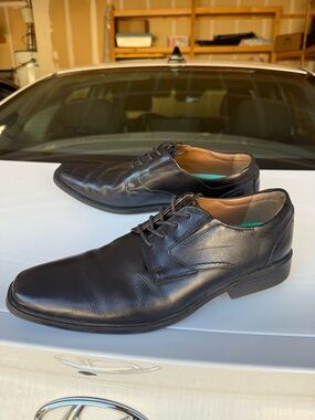Clark’s Size 12 men dress shoes